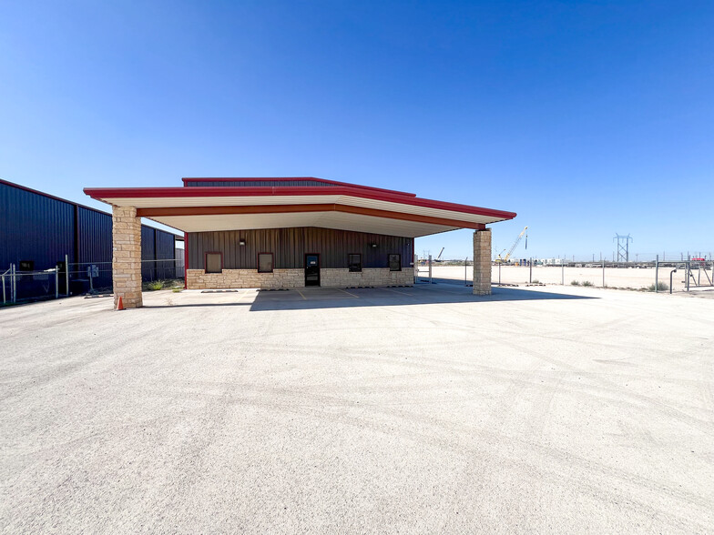 Primary Photo Of 3303 N County Road 1108, Midland Warehouse For Lease