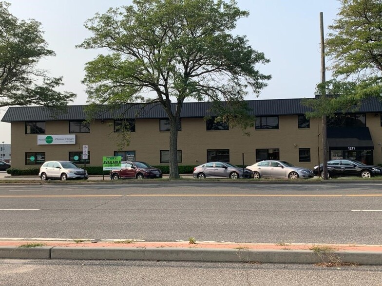 Primary Photo Of 1211 Stewart Ave, Bethpage Office For Lease