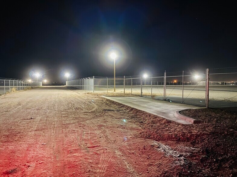 More Photos Of 13019 Pellicano Drive, El Paso Land For Lease