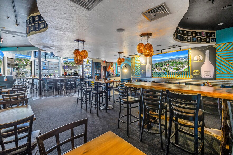 More Photos Of 2834 Beach Blvd, Gulfport Freestanding For Sale