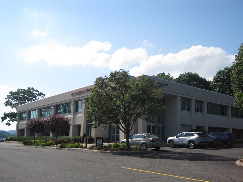 More Photos Of 7 Kenosia Ave, Danbury Office For Lease