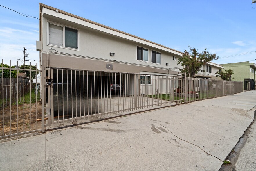 More Photos Of 10720 Burin Ave, Lennox Apartments For Sale