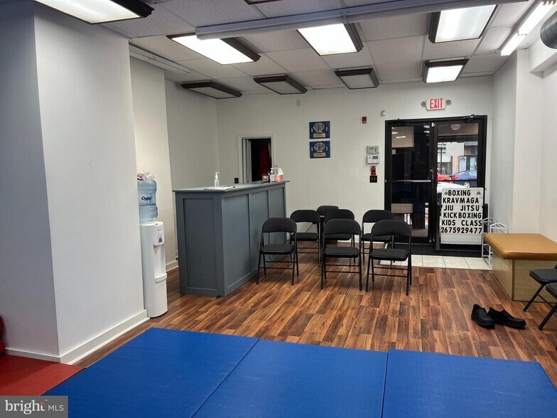 More Photos Of 1841 E Passyunk Ave, Philadelphia Storefront Retail Residential For Sale