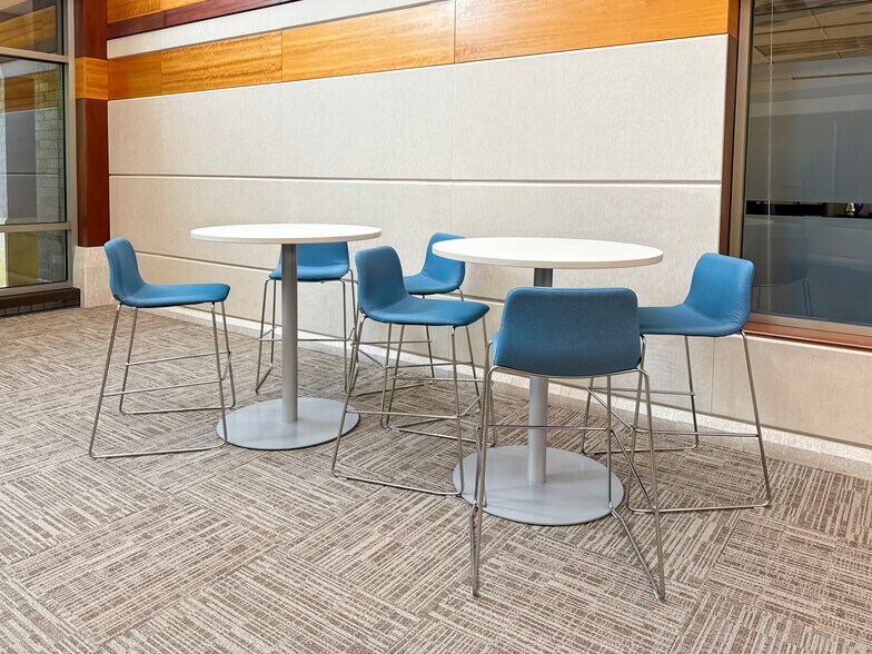 Primary Photo Of 860 Blue Gentian Rd, Eagan Coworking Space