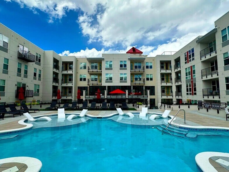 More Photos Of 655 S Sierra Madre St, Colorado Springs Apartments For Lease