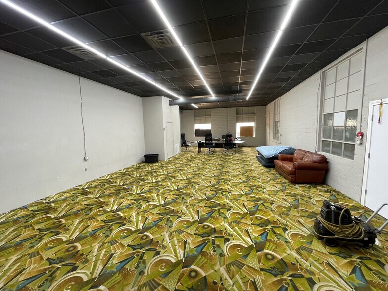 More Photos Of 2140 S Main St, Fort Worth Warehouse For Sale