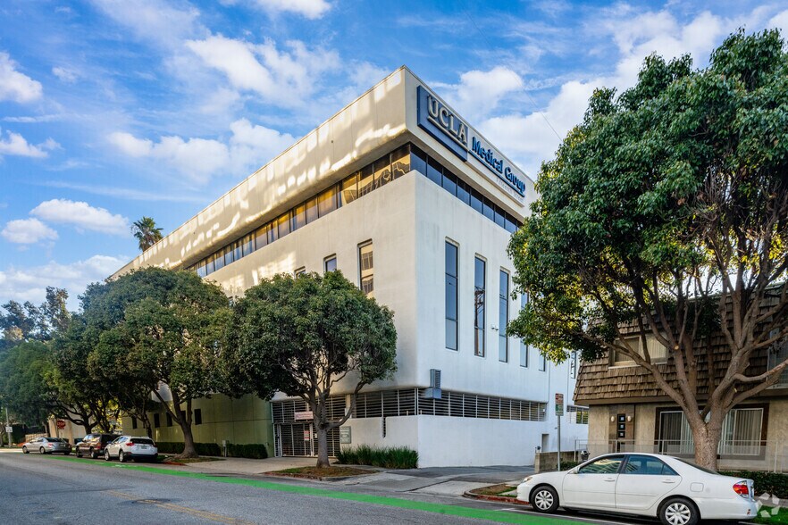 More Photos Of 1304 15th St, Santa Monica Medical For Lease