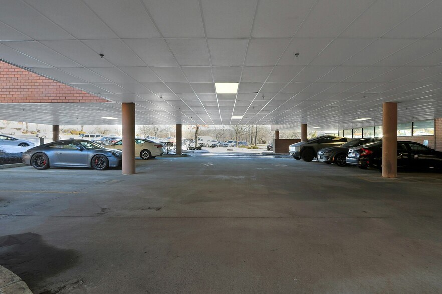 More Photos Of 100 Dutch Hill Rd, Orangeburg Medical For Lease