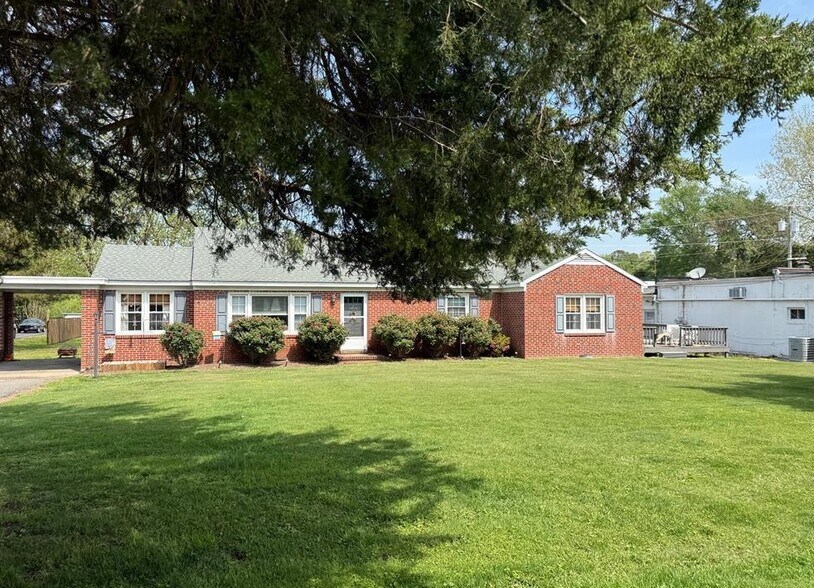 More Photos Of 5422 Mary Ball Rd, Lancaster Storefront For Sale