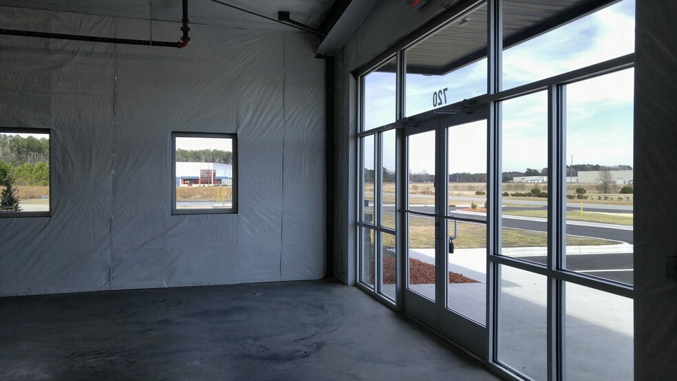 More Photos Of 720 Page Rd, Washington Manufacturing For Lease
