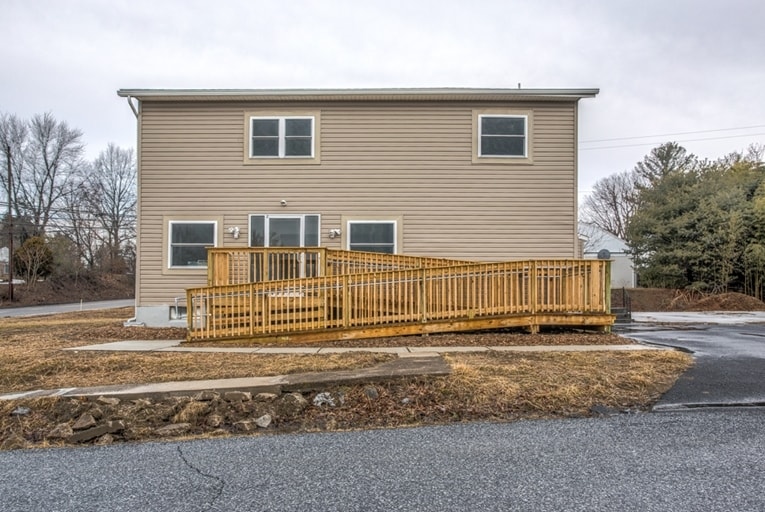 Primary Photo Of 701 N Mountain Rd, Harrisburg Coworking Space