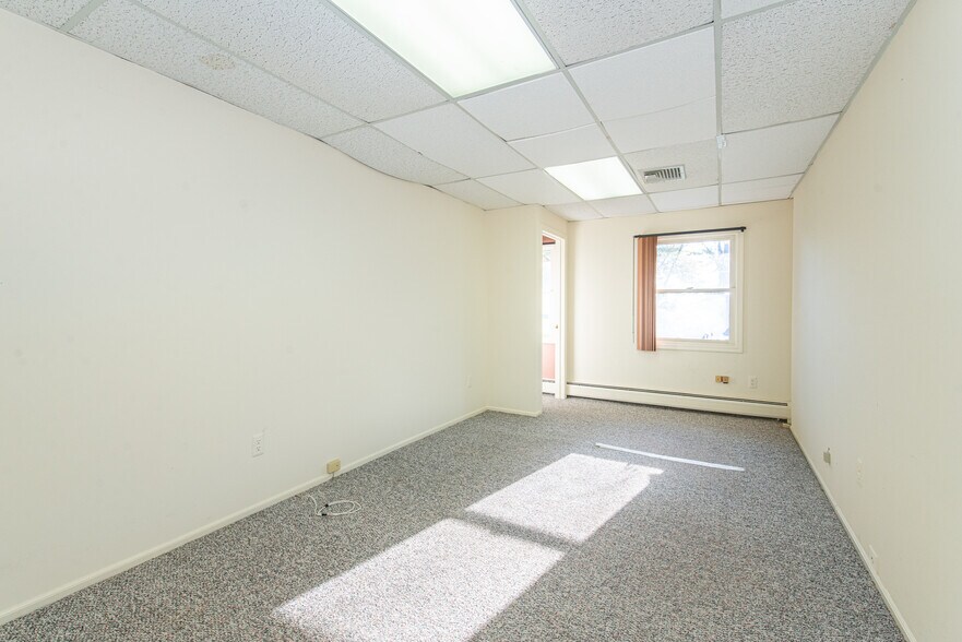 More Photos Of 74 S Powder Mill Rd, Morris Plains Office Residential For Sale