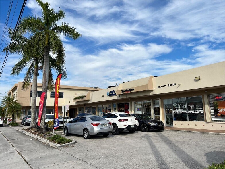 More Photos Of 601-625 SW 57th Ave, Miami Storefront Retail Office For Lease