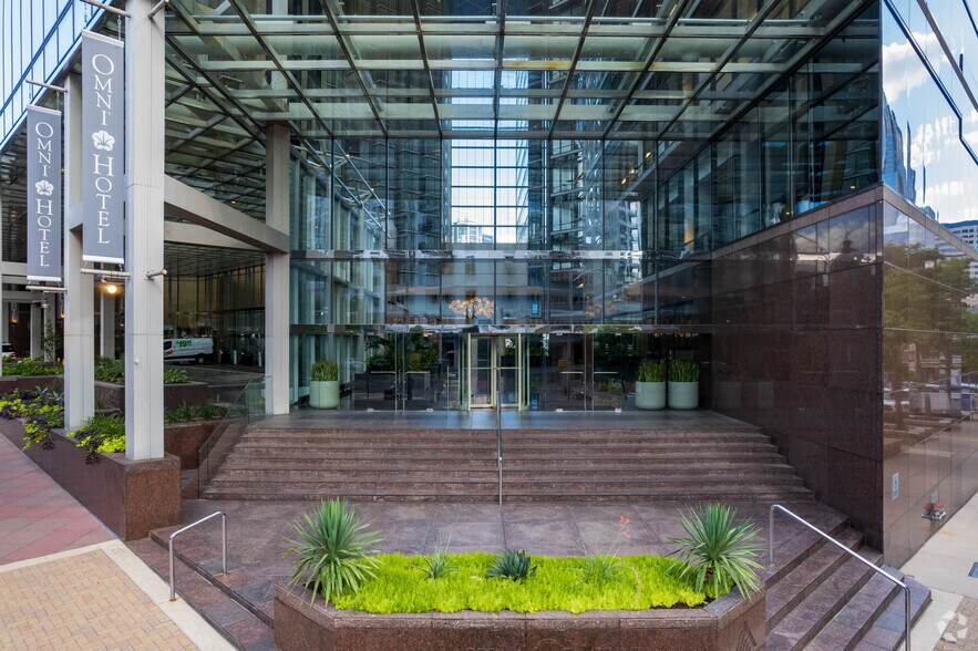 More Photos Of 701 Brazos St, Austin Office For Lease