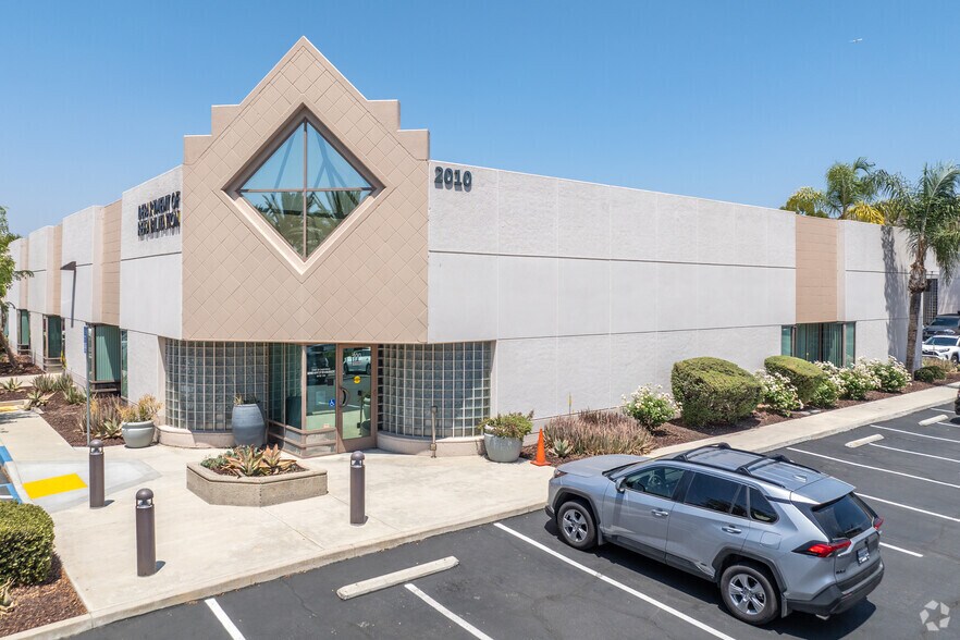 Primary Photo Of 2010 Iowa Ave, Riverside Office For Lease