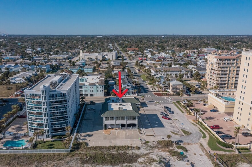 More Photos Of 831 N 1st St, Jacksonville Beach General Retail For Sale