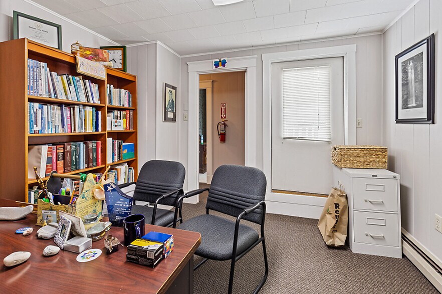 More Photos Of 323 State St, Augusta Office Residential For Sale