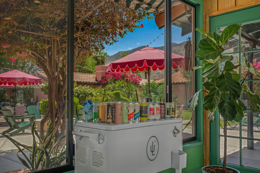 More Photos Of 555 S Warm Sands Dr, Palm Springs Hotel For Sale