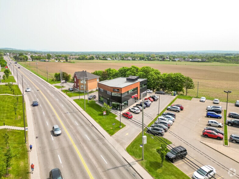 More Photos Of 1264 Boul Louis-XIV, Québec Storefront Retail Office For Lease