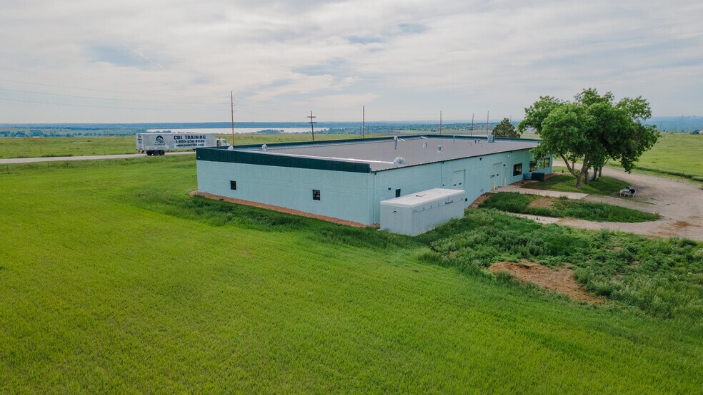 More Photos Of 16800 Highway 72, Arvada Flex For Sale