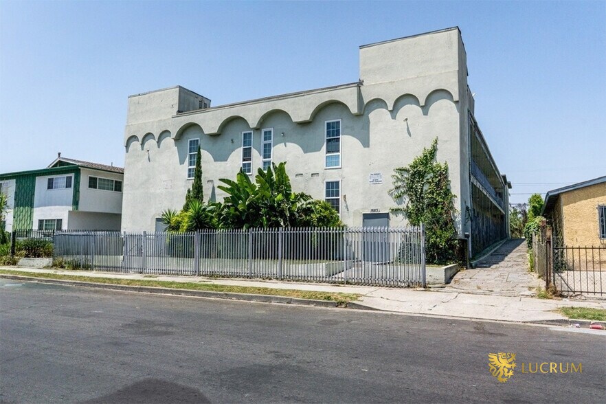 More Photos Of 1683 S Longwood Ave, Los Angeles Apartments For Sale