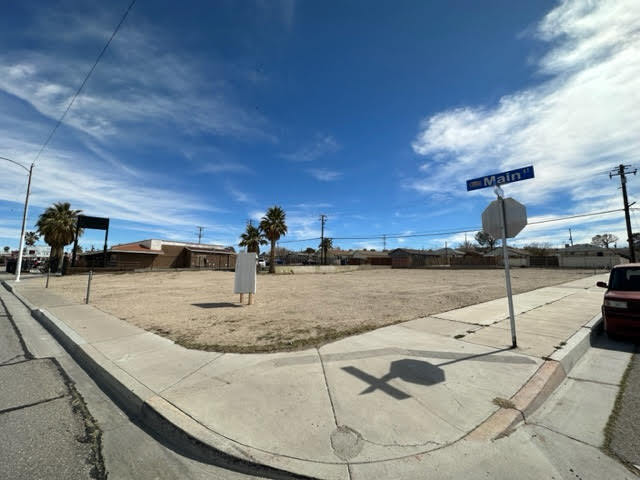 More Photos Of 970 W Main St, Barstow Land For Sale