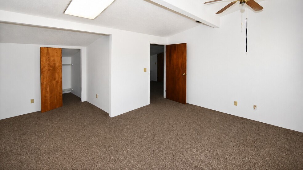 More Photos Of 35633 Highway 66, Daggett Warehouse For Sale