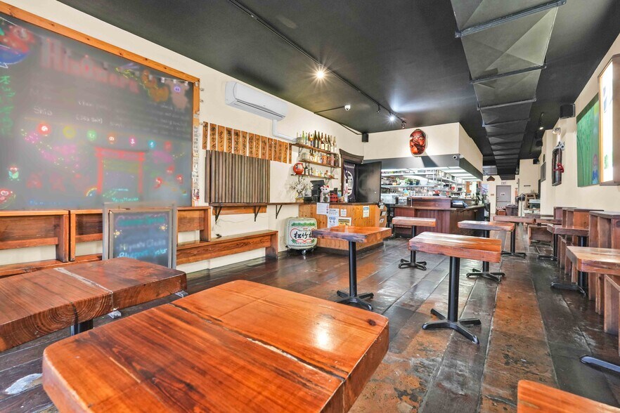 More Photos Of 33-18 Ditmars Blvd, Astoria Storefront Retail Residential For Lease