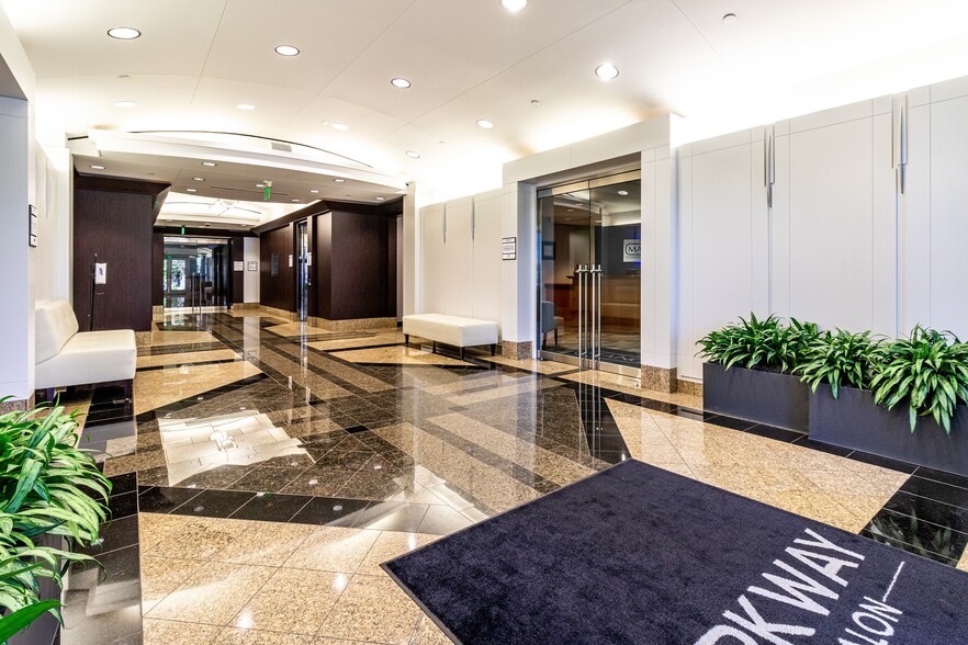 More Photos Of 11720 Amberpark Dr, Alpharetta Unknown For Lease