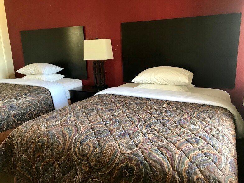 More Photos Of 1214 E Route 66 Blvd, Tucumcari Hotel For Sale