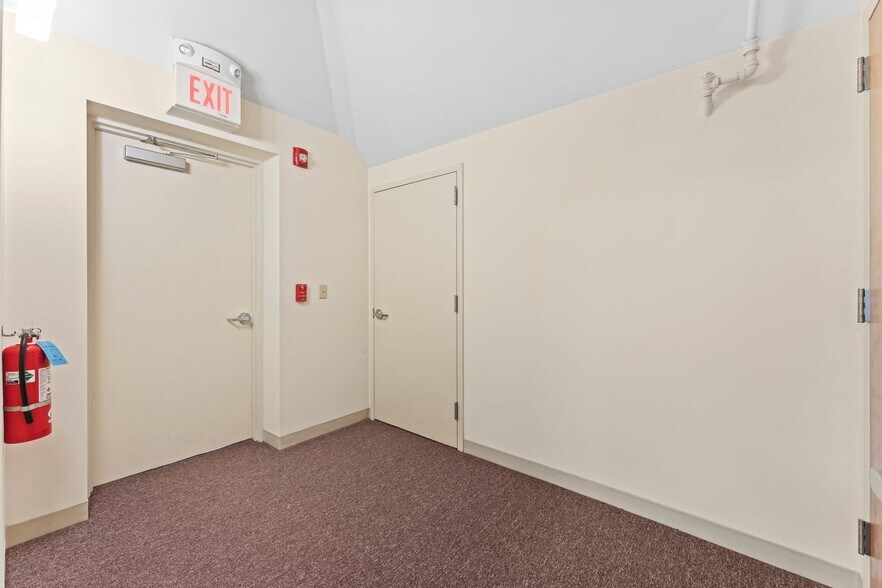 More Photos Of 17 Elm Ave, Hackensack Rehabilitation Center For Lease