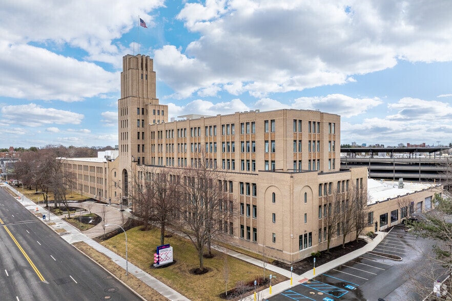 More Photos Of 705 Mount Auburn St, Watertown Office For Lease