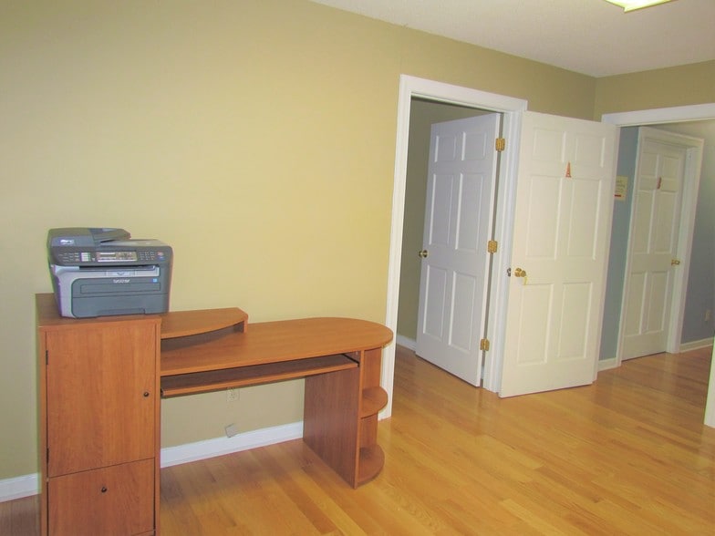 More Photos Of 10027 Us-70 Hwy, Clayton Office For Lease