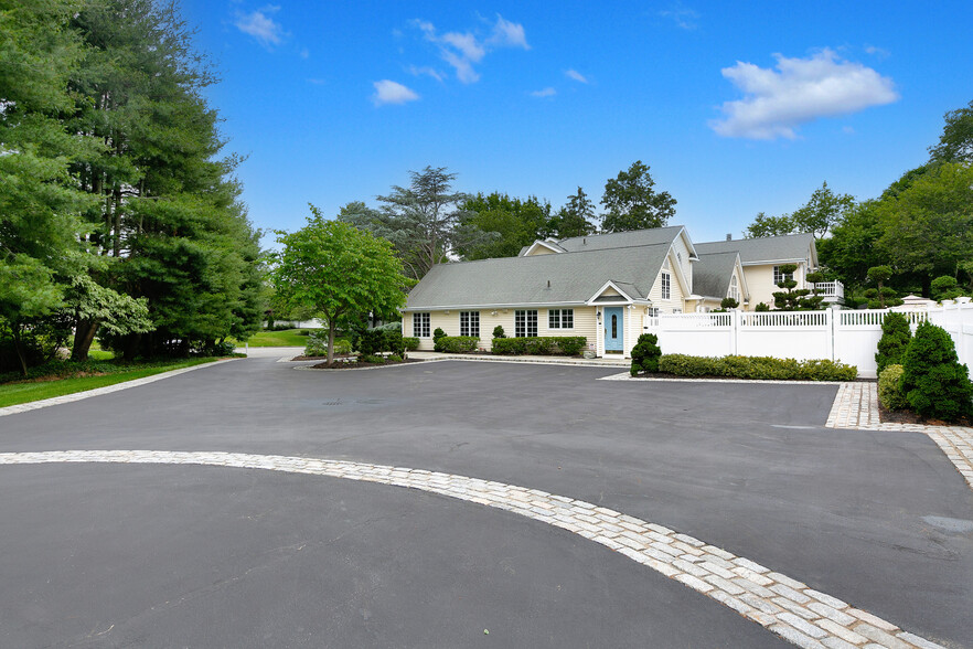 Primary Photo Of 126 Gnarled Hollow Rd, Setauket Office Residential For Sale