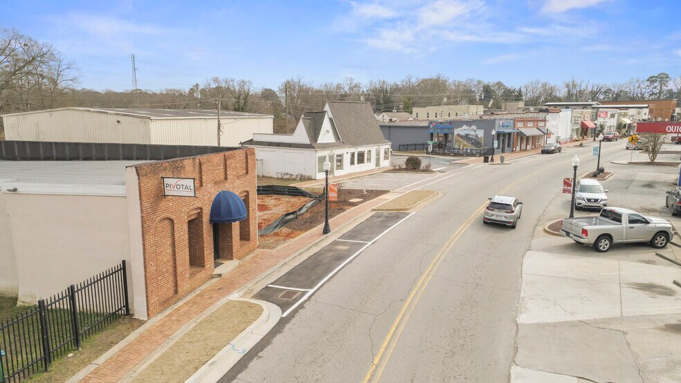 More Photos Of 38 E Main St, Hampton Medical For Lease