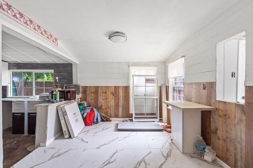 More Photos Of 816-880 E Lakeshore Dr, Lake Elsinore Land For Sale