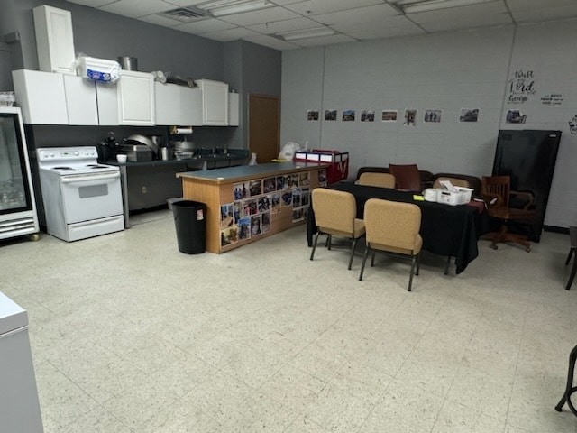 More Photos Of 1701-1741 S University Blvd, Middletown Unknown For Lease