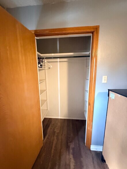 More Photos Of 425 Neches St, Jacksonville Office Residential For Sale