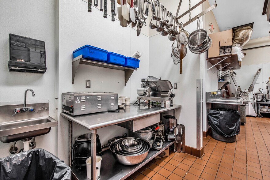 More Photos Of 787 Main St S, Woodbury Storefront Retail Office For Sale