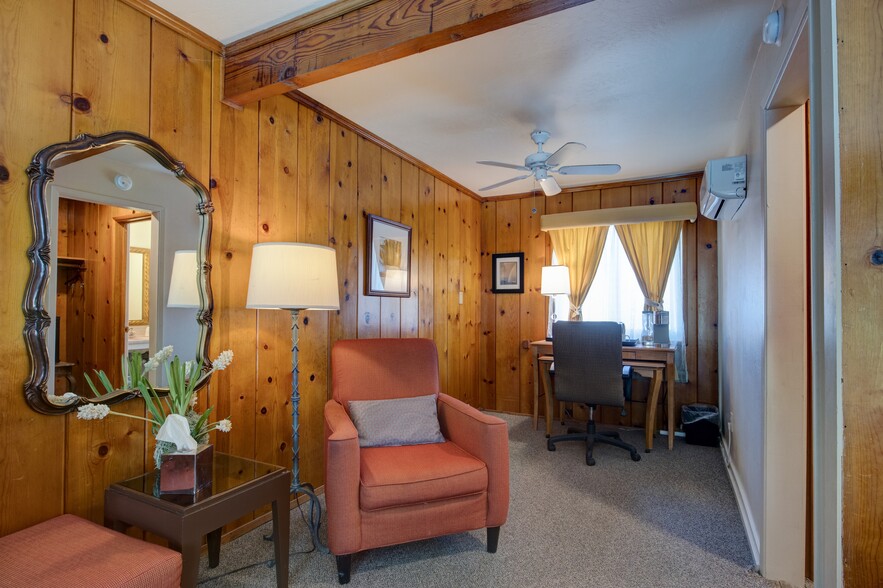 More Photos Of 13383 Sierra Way, Kernville Hotel For Sale