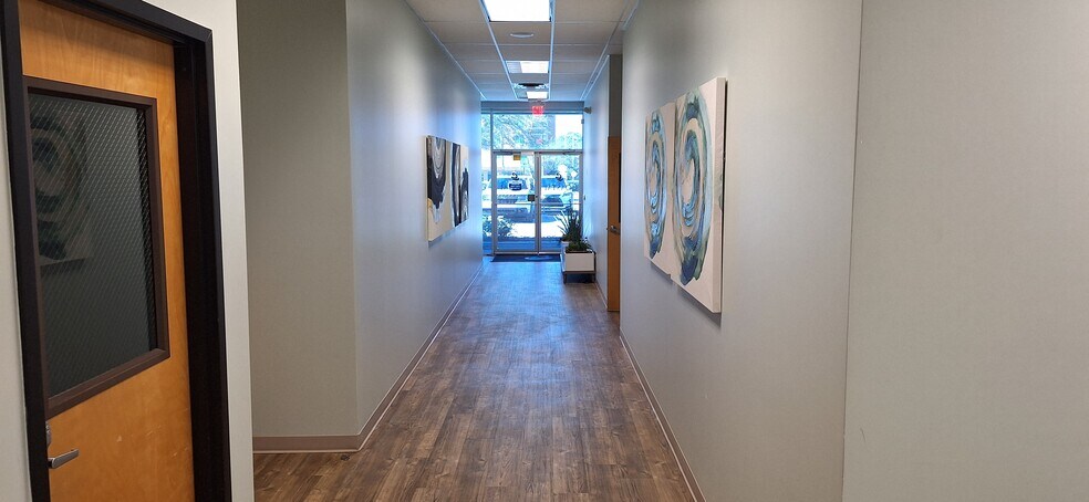 More Photos Of 705 Wells Rd, Orange Park Light Manufacturing For Lease