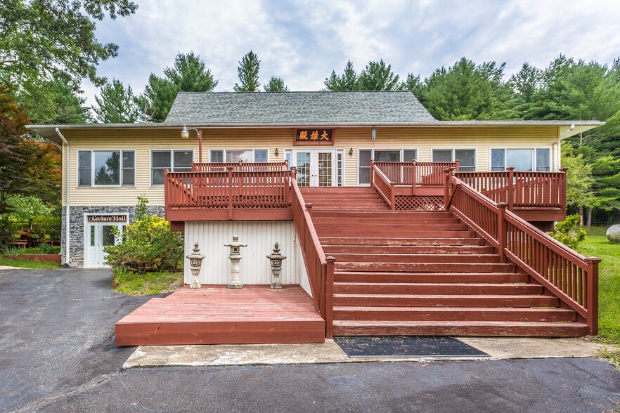 More Photos Of 16817 Germantown Rd, Germantown Schools For Sale