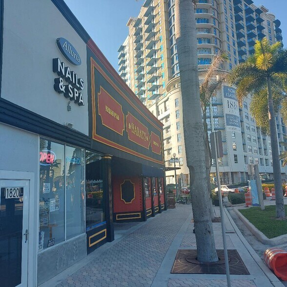 More Photos Of 1820 S Young Cir, Hollywood Restaurant For Sale