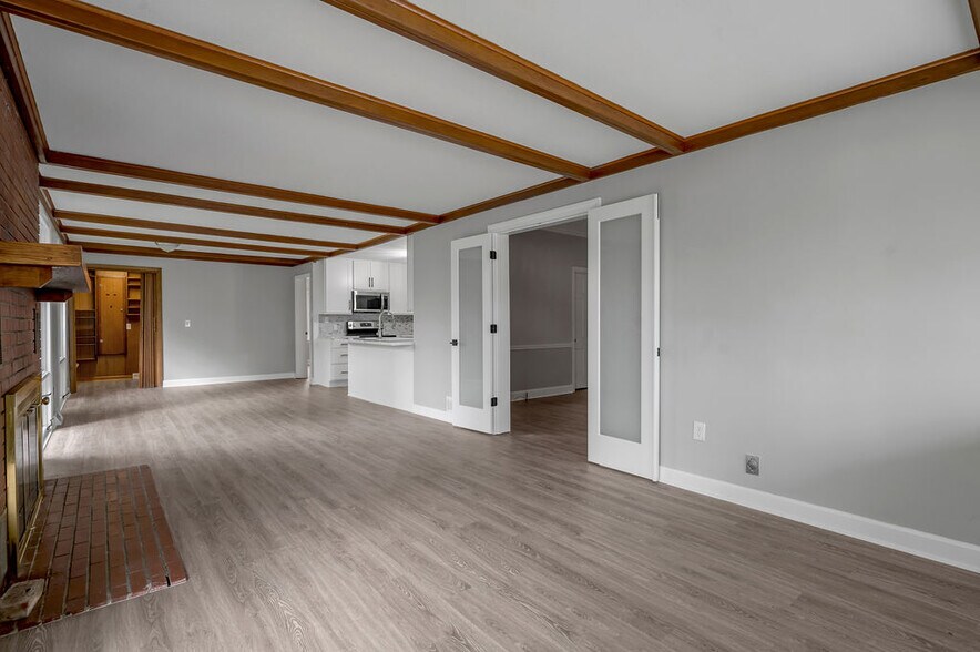 More Photos Of 454 Big Hill Ave, Richmond Office Residential For Sale