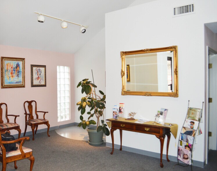 More Photos Of 2106 Charlotte Ave, Nashville Medical For Sale