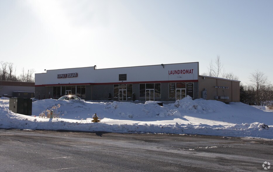 More Photos Of 11 Garland Ln, Greenville Storefront For Lease