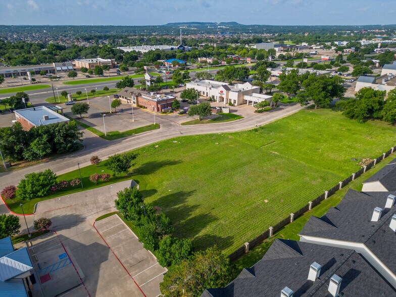 More Photos Of 1100 Crawford Ave, Granbury Land For Sale