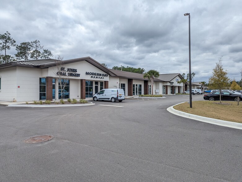 Primary Photo Of 2050 St Johns Pky, Saint Johns Medical For Lease