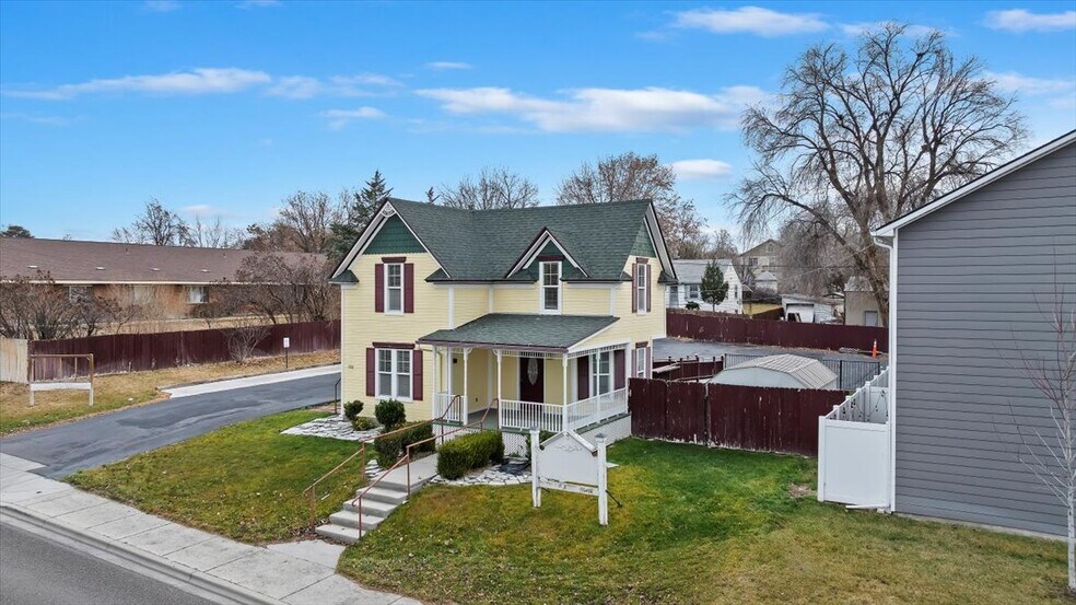 More Photos Of 520 16th Ave N, Nampa Office Residential For Sale