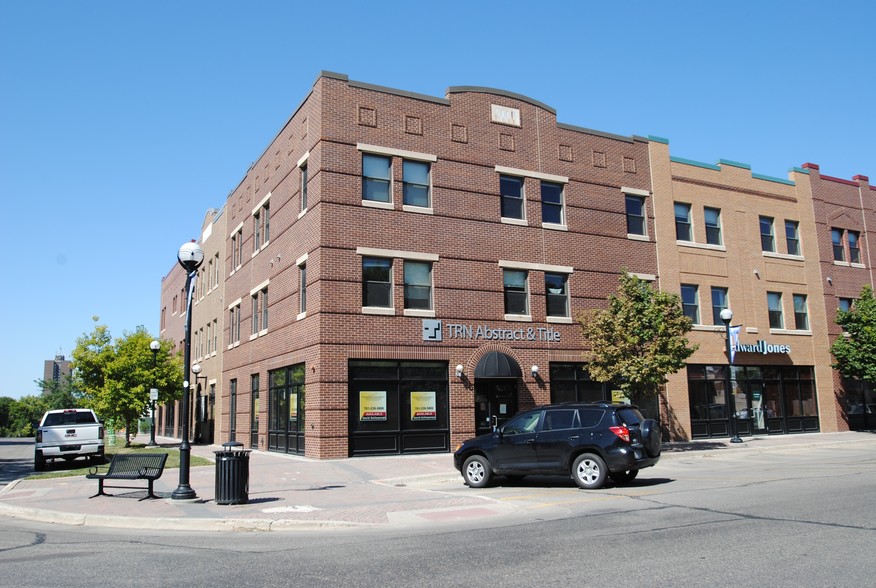 More Photos Of 121 4th St S, Moorhead Apartments For Lease